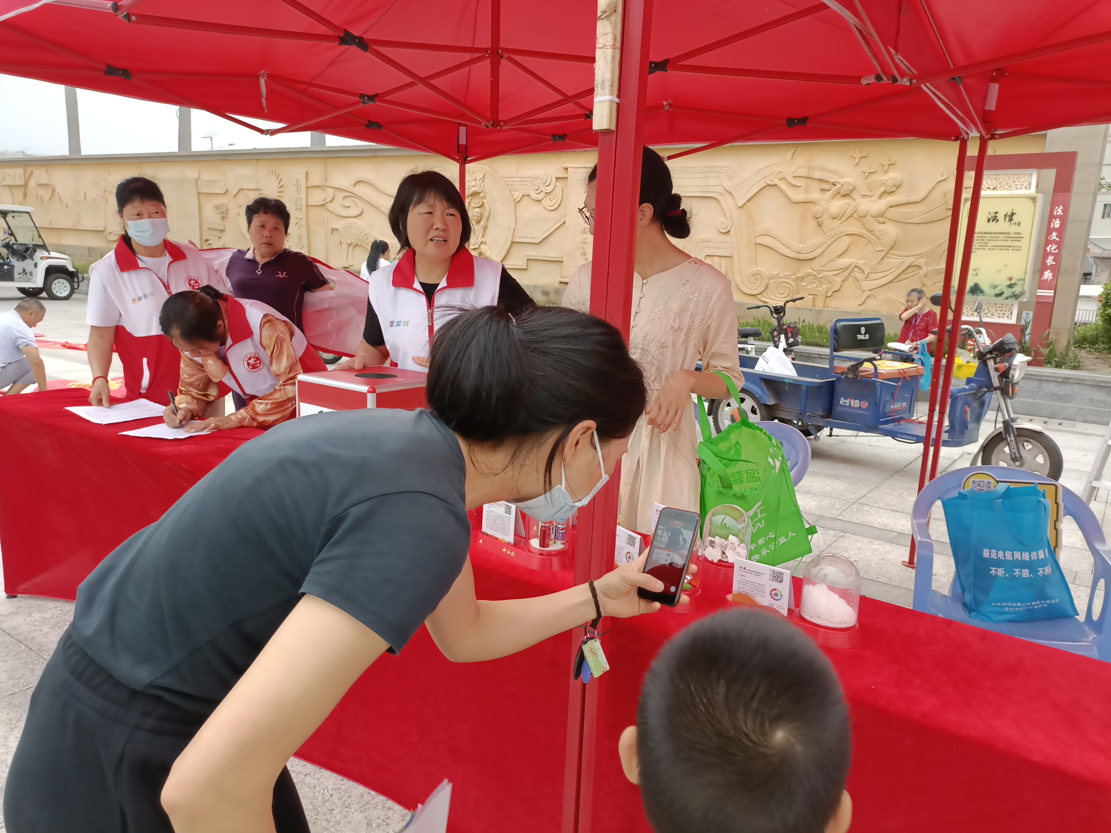 坑梓街道举行“无毒社区 你我共建”宣传活动