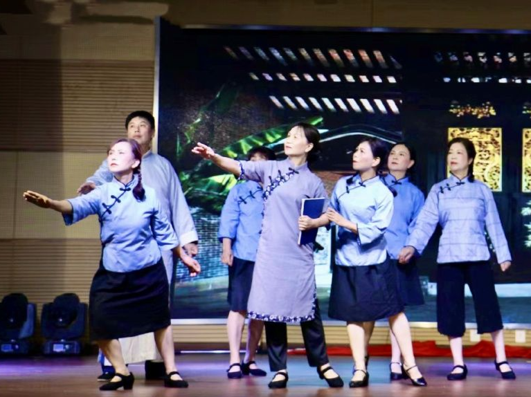 “重温峥嵘岁月 感悟东纵精神”专场首演结束
