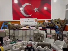 土耳其警方拘捕366名毒品犯罪嫌疑人