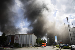 （外代一线）（5）德国：工厂失火