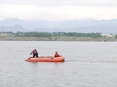 新疆阿勒泰市森林消防大队开展水域救援演练