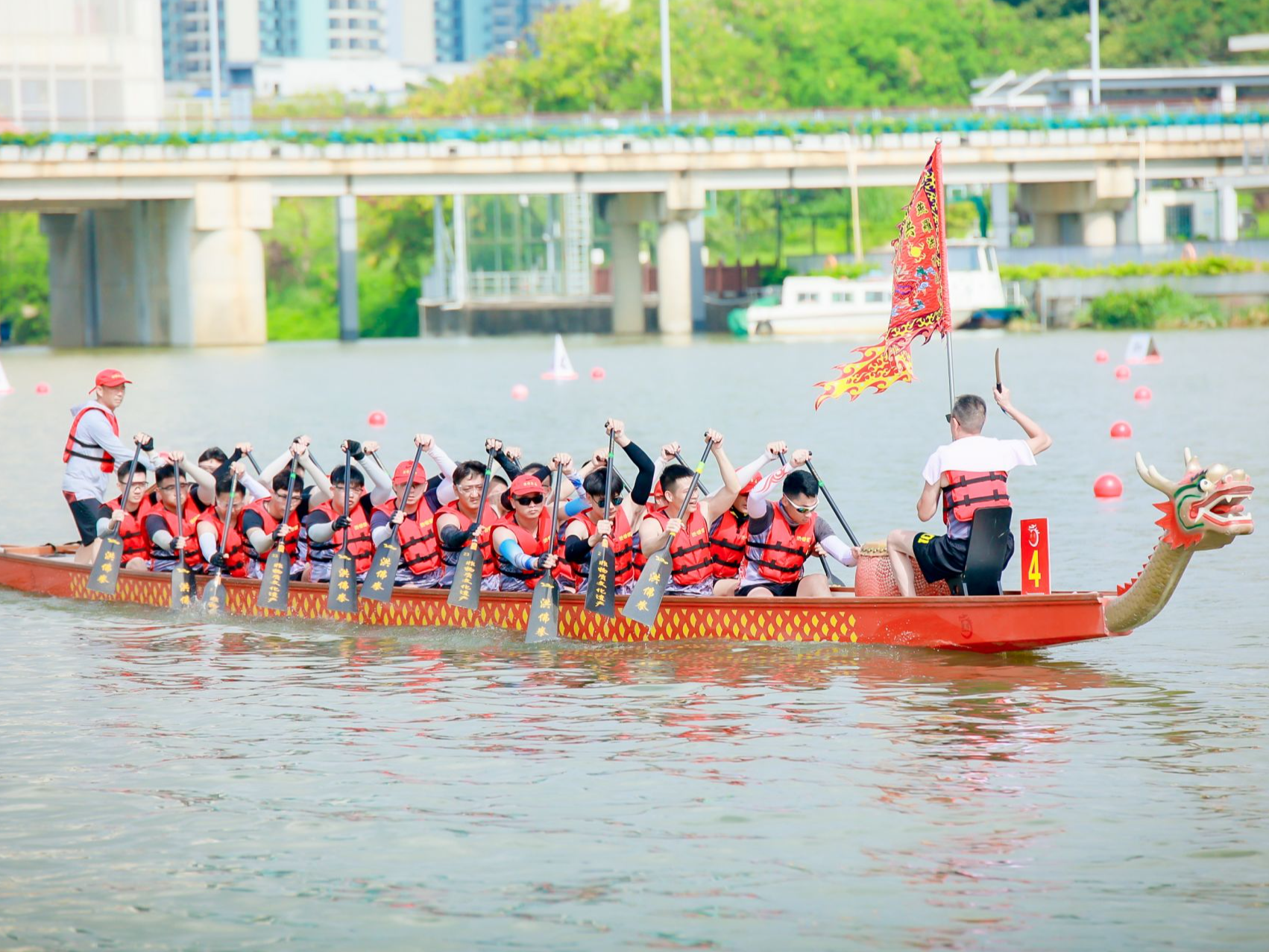 就在这个月！大湾区2024年首场龙舟赛事定档深圳宝安，亮点抢先看→