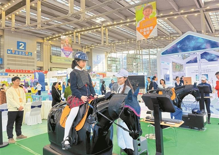 在文博会上“骑马”会是什么体验？