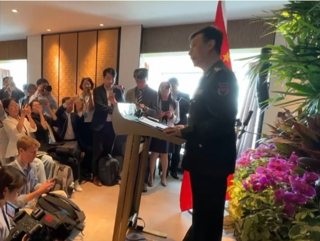 中美防长就两国关系及台湾、南海问题交换意见