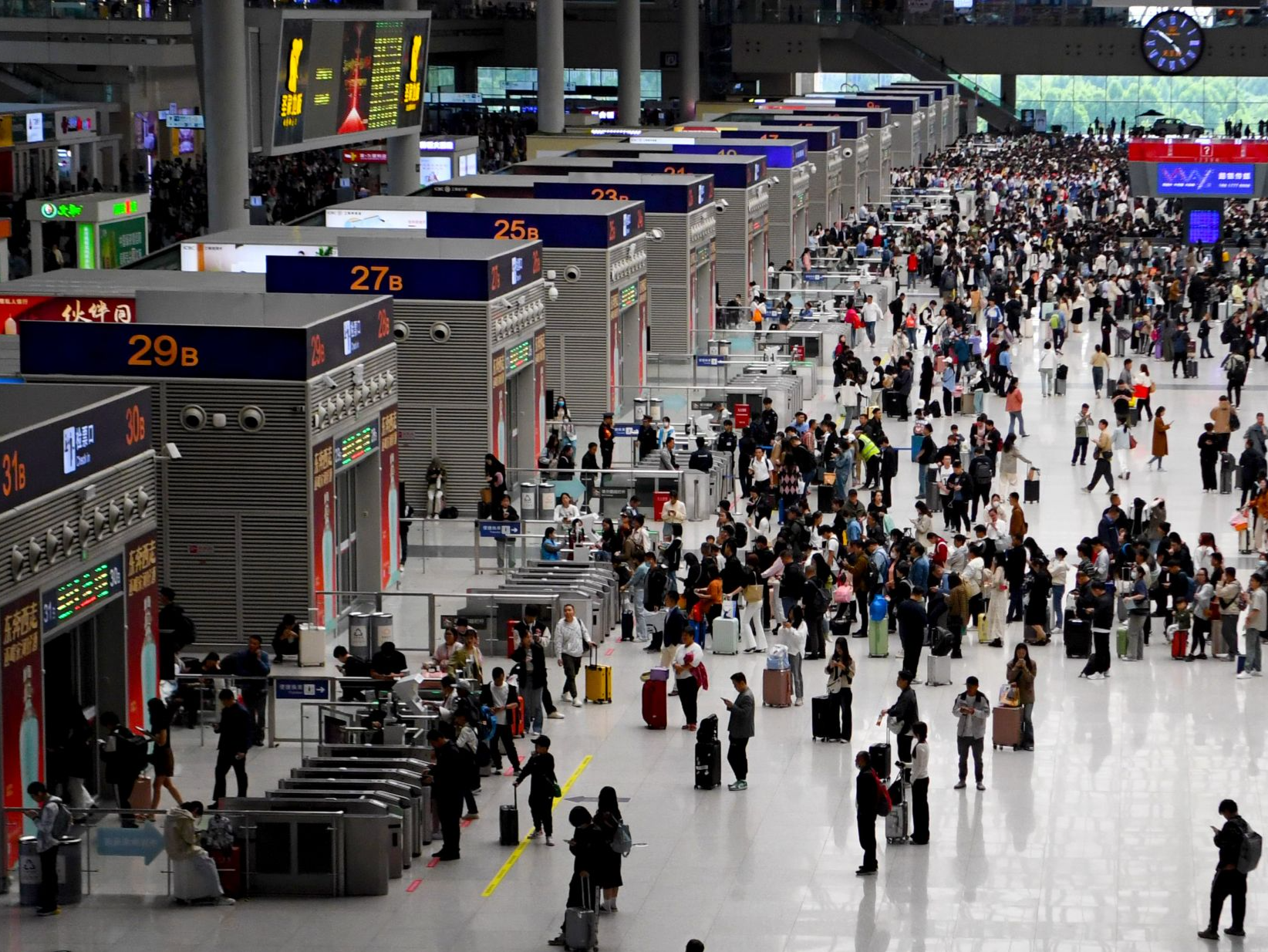 全国铁路今日预计发送旅客2040万人次