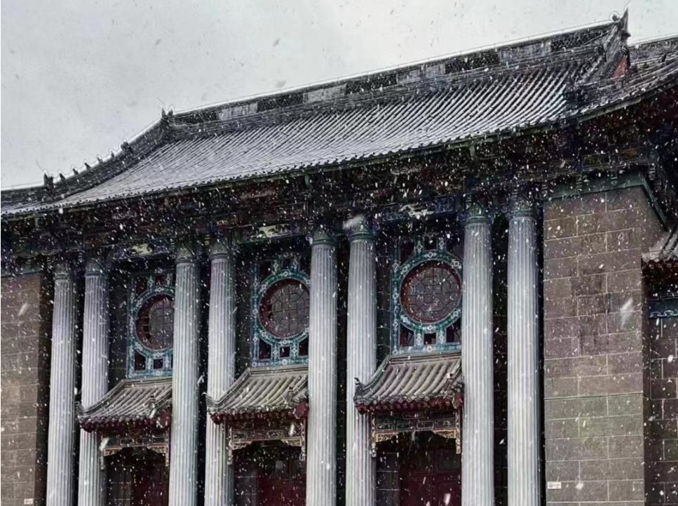 河南大学大礼堂火灾反思：多少古建筑在修缮中毁于星火？ 