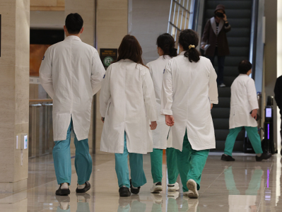 27年首次，韩国各医学院2025学年扩招1509人
