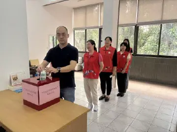 倡导新型婚育文化 助力人口高质量发展，园岭街道开展“5·29会员活动日”宣传服务活动