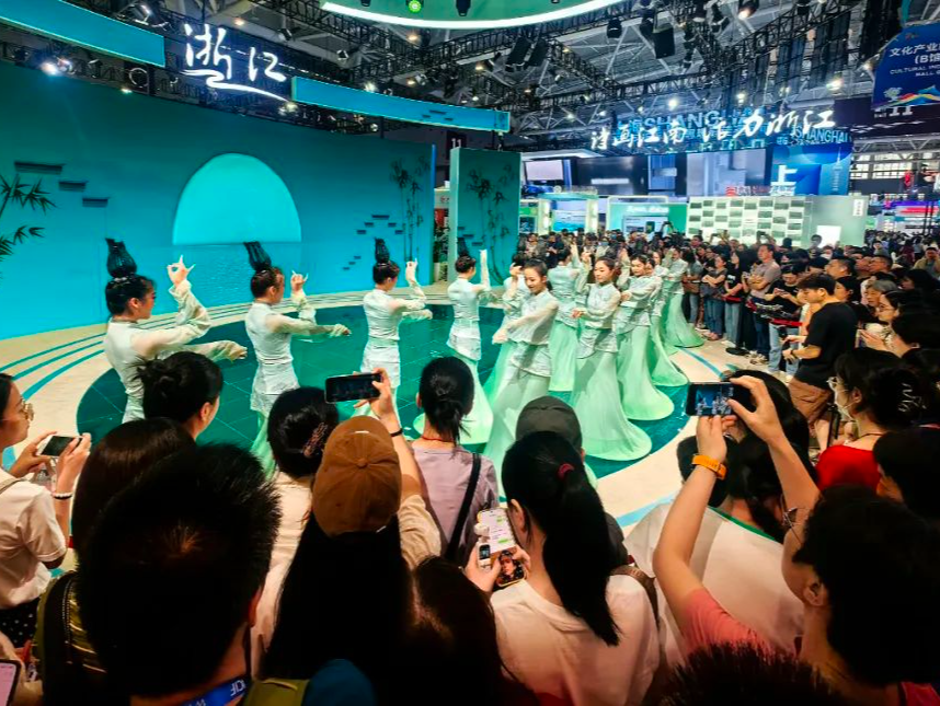 文化学者潘鲁生：文博会架起传统与现代的桥梁 展现文化产业贸易与世界文明对话新气象
