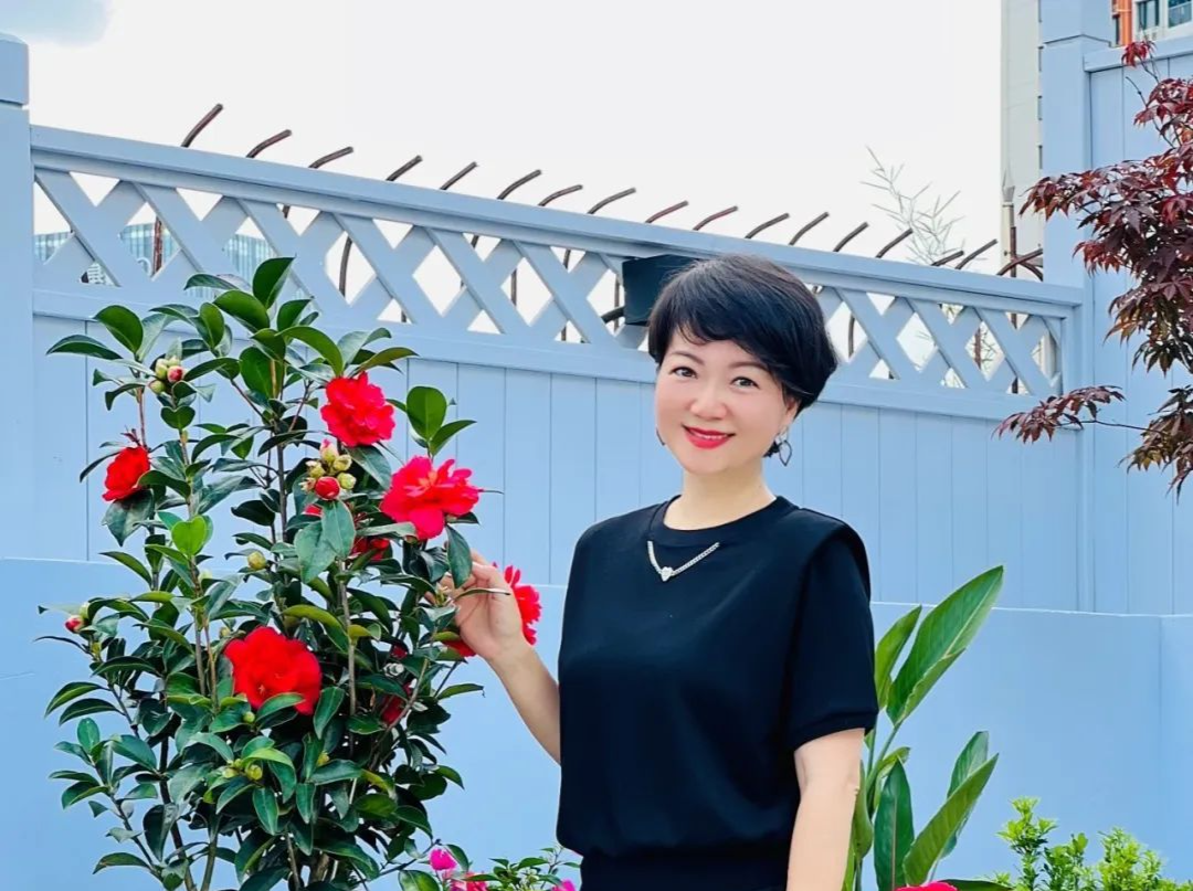 亦师亦母，今天是她们的节日~