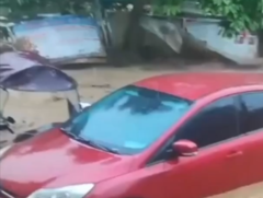 广西岑溪市突发洪水已致1人失联