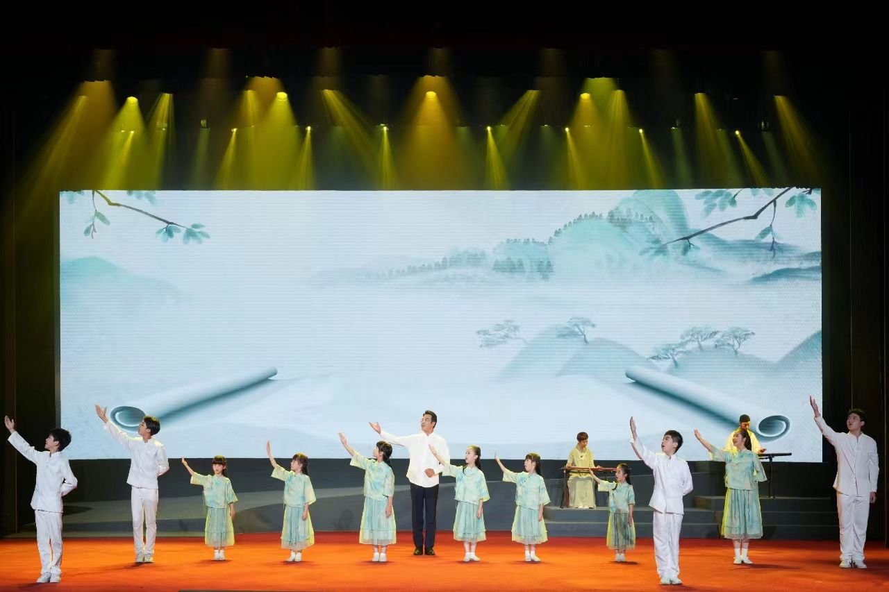 深圳发布2024年度“关爱未成年人十大实事”