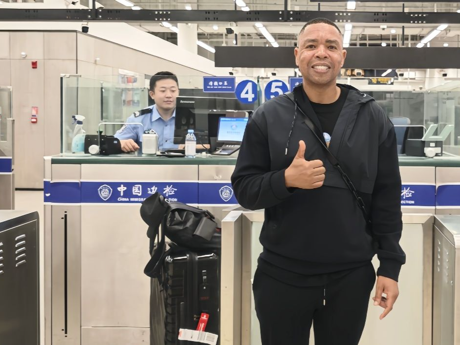 文博会入境参展外宾点赞口岸高效通关服务