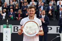 （体育）（9）网球——罗马大师赛：兹维列夫夺冠