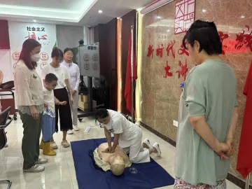 翠竹社区开展国际护士节主题活动