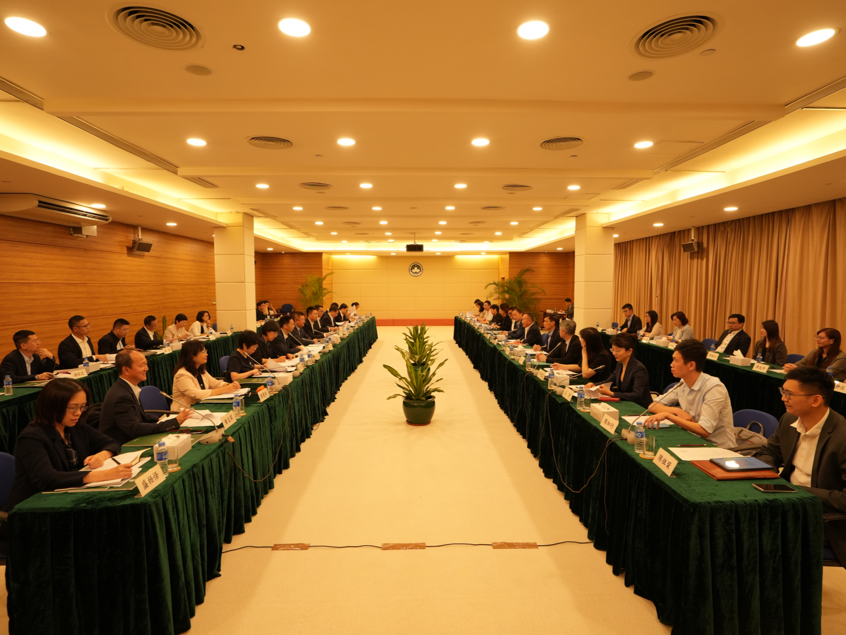 深澳合作专班工作会议在澳门举行 推动深化新时期深澳合作