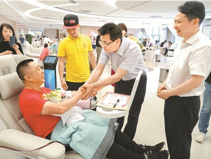 深圳无偿献血事业基本实现智慧化 空中血液运输“生命航线”达13条