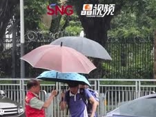 晶视频丨当高考遇上大雨，总有温暖守护！ 