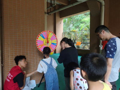 布吉茂业社区开展儿童节游园会活动