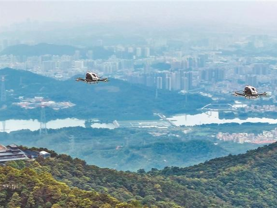 年产值超900亿元！深圳低空经济振翅高飞