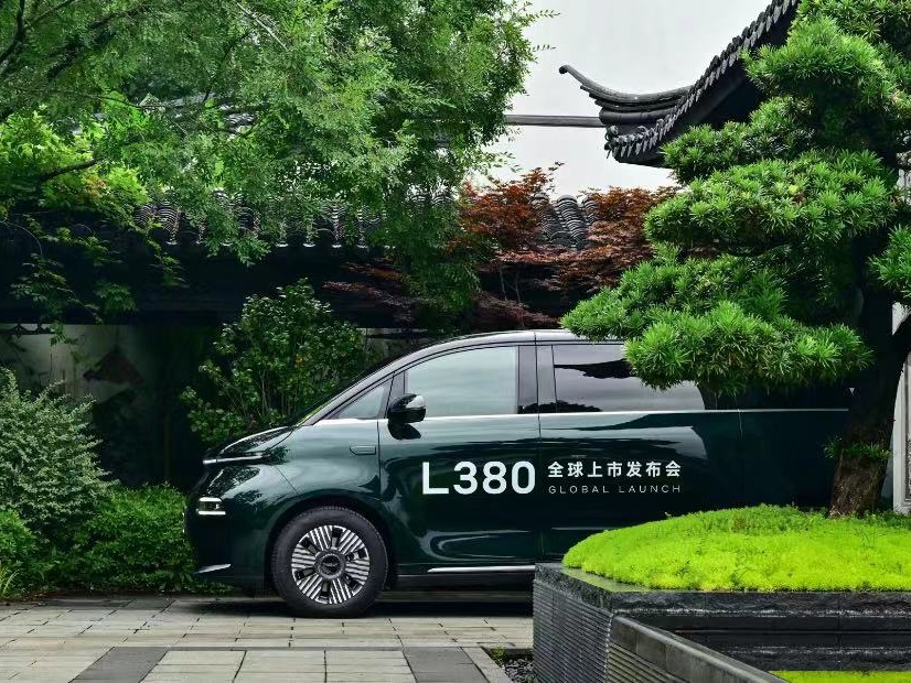 领航豪华纯电MPV新体验！ “空间王者”翼真L380正式发布