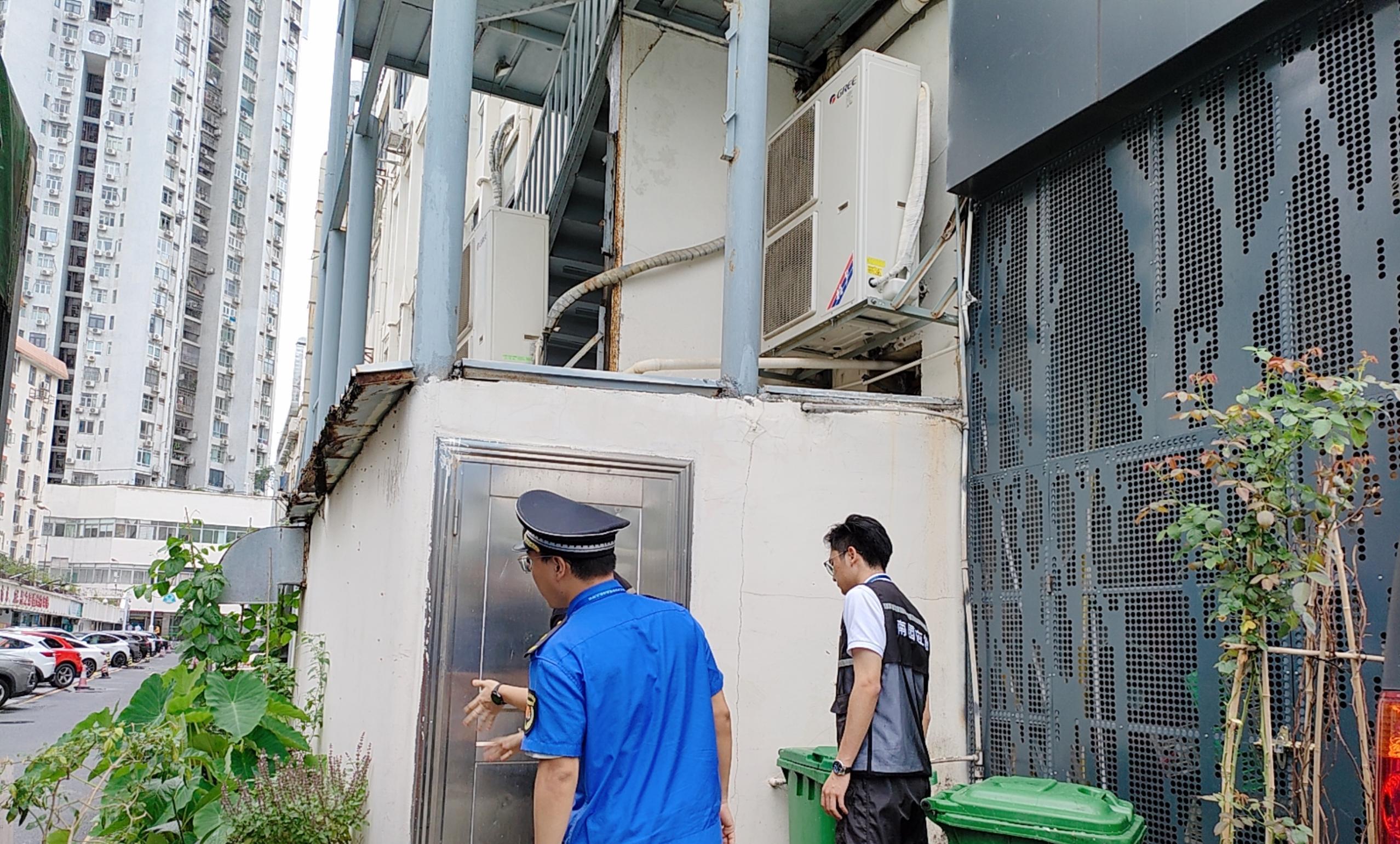 拆违建 除隐患，南园街道综合行政执法队依法拆除一起违法搭建
