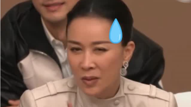 马东问那英：那姐淘汰了吗？
那英：现在是死也死不了
活着被烤