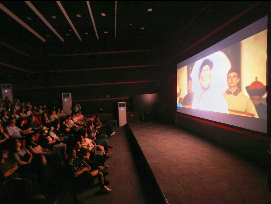 中法合拍纪录电影《康熙与路易十四》进校园，促进影视创作“产学研”融合新发展