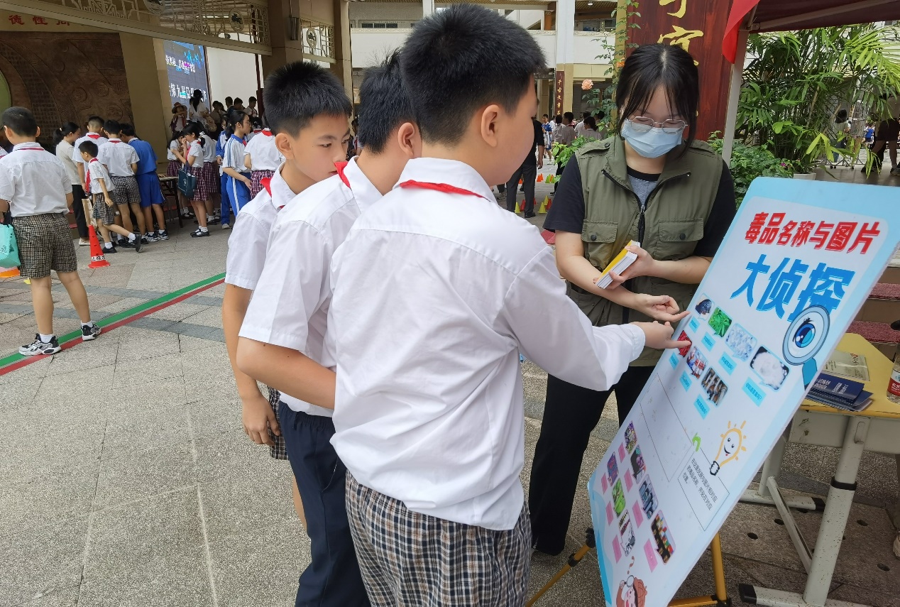 马峦街道禁毒宣传进校园