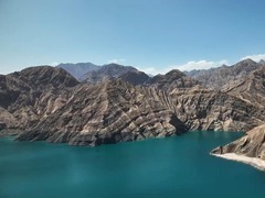 “新疆三峡”鱼类增殖放流改善水域生态 
