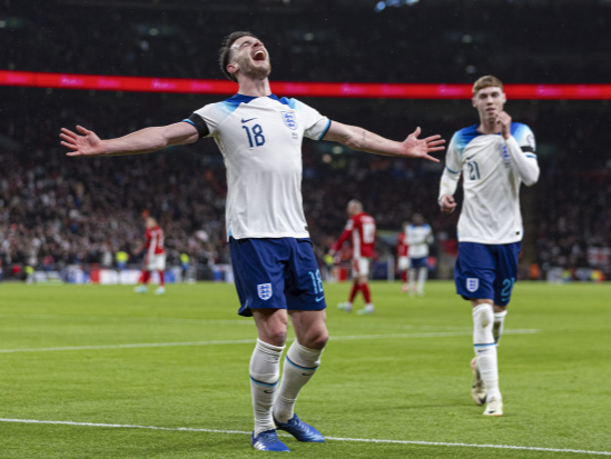 英格兰1-0塞尔维亚，连续四届大赛开门红