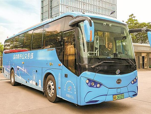 深中通道拉近两地距离 跨市公交便利居民通勤