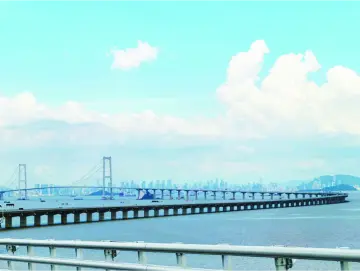 晶报特别报道 | 各路保障队伍就位，智能巡检机器人“上岗”