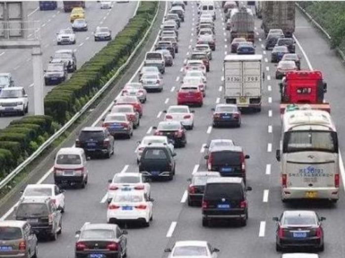 端午假期首日全社会跨区域人员流动量超2亿人次
