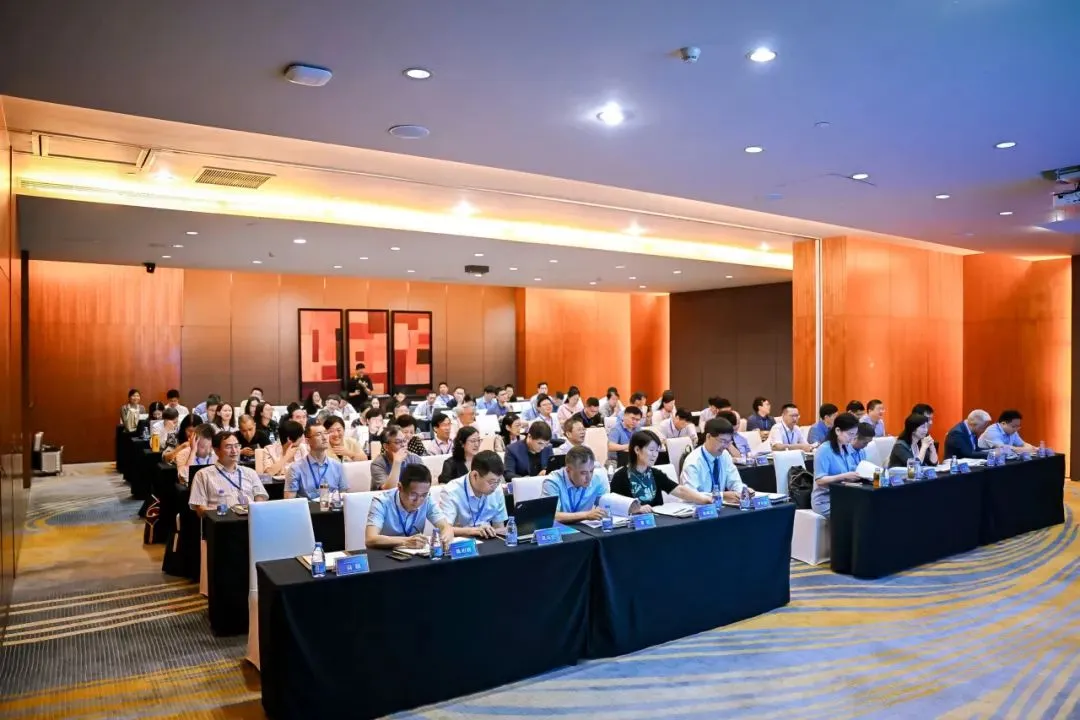 “法学期刊在中国法学自主知识体系建构中的作用”研讨会在深举行