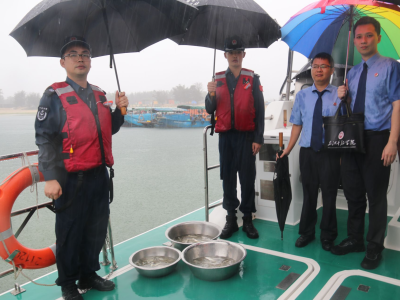 让“破坏者”变成“保护者” ，惠州海警联合检政部门开展生态补偿“增殖放流”活动