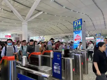 深圳铁路端午节迎返深客流高峰，深圳北站预计到达旅客44.78万人次