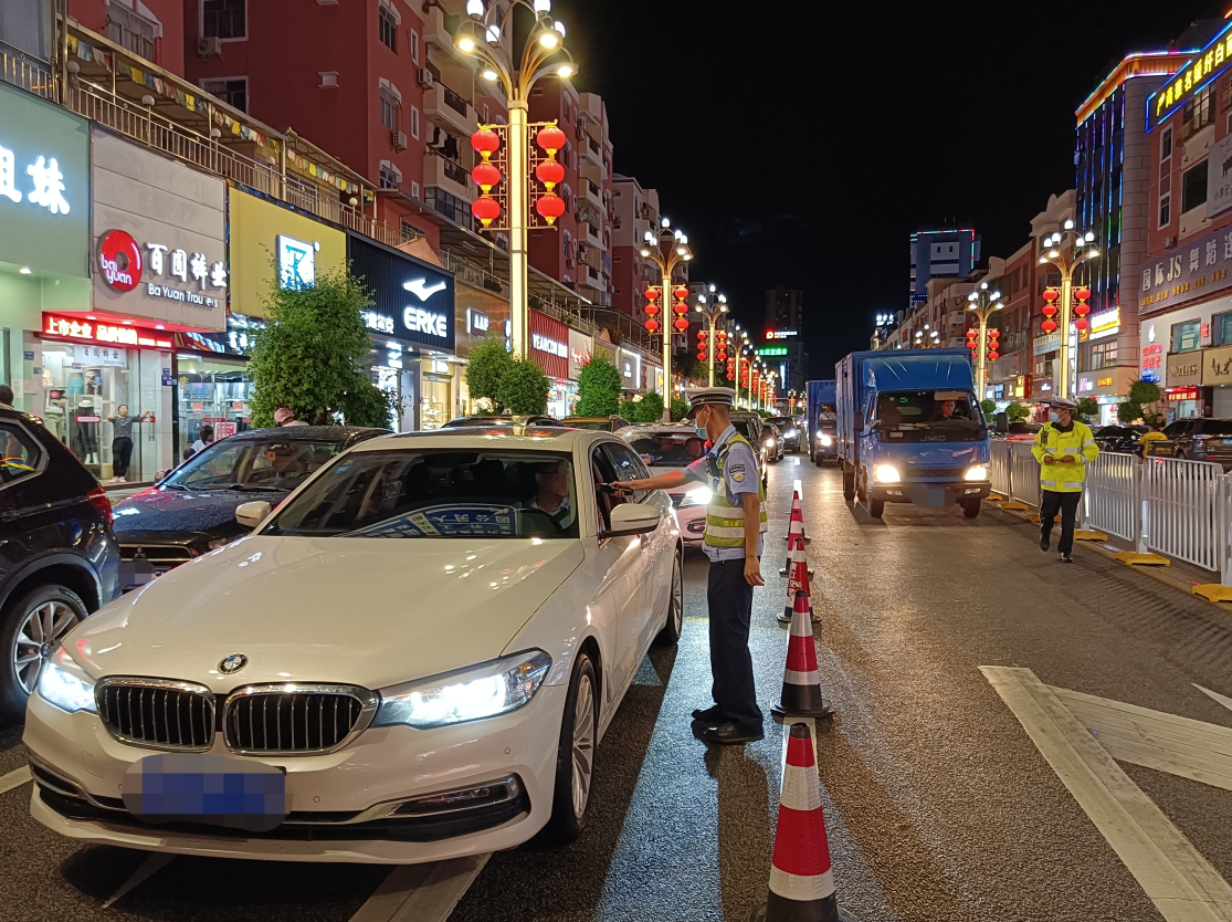 欧洲杯期间深圳交警持续“猎虎”