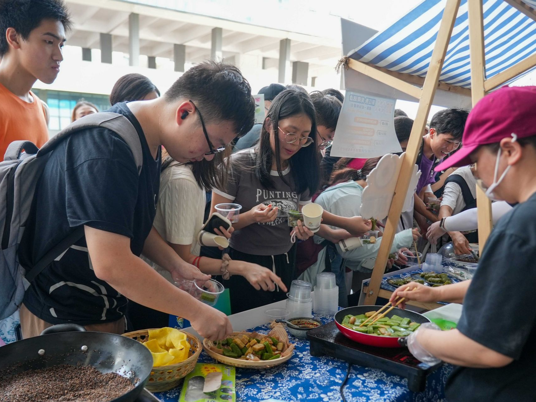 感受浓郁客家风情！“围屋之都·山水龙城”龙南非遗文化旅游推介会在深举办