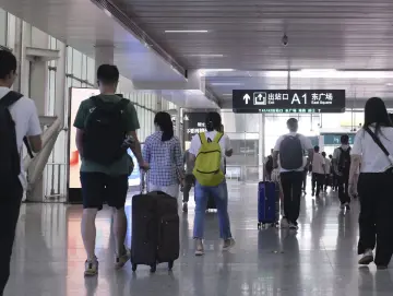 深圳铁路端午节迎返深客流高峰，预计到达旅客44.78万人次