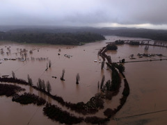 （外代一线）（12）智利多地遭遇洪水