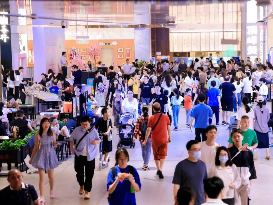 深圳重点商圈客流线下消费额实现双增长