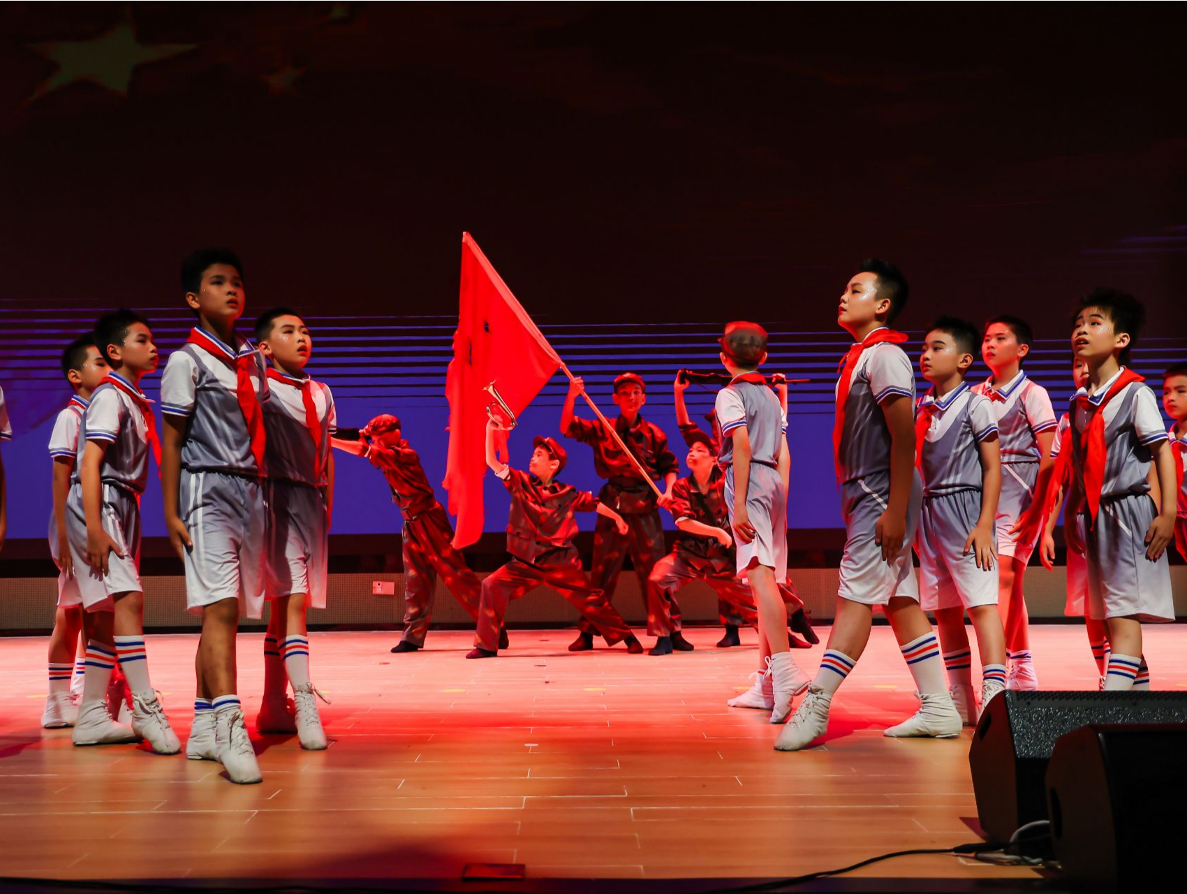 讲好“大营救”故事的又一力作！龙华区民治街道红色京剧《白石龙》之《蔡嫂闯关》精彩上演