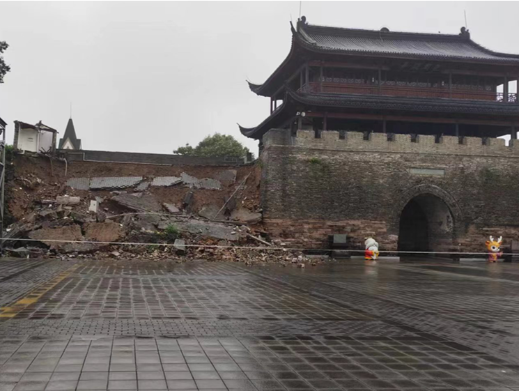 浙江衢州通报水亭门城墙发生局部坍塌：无人员伤亡或被困
