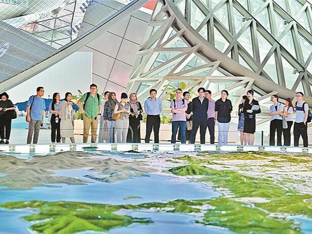境外专业人士组团考察深圳旅游市场赞不绝口 推精品线组更多团 畅游宝藏鹏城