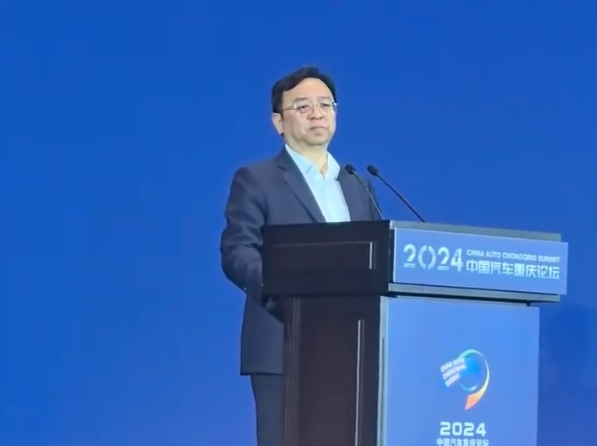 车企大佬激辩“内卷”：曾庆洪称这样下去不是办法，王传福说要积极面对不应焦虑