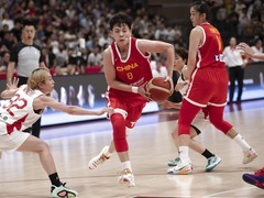 中国女篮热身赛不敌日本队