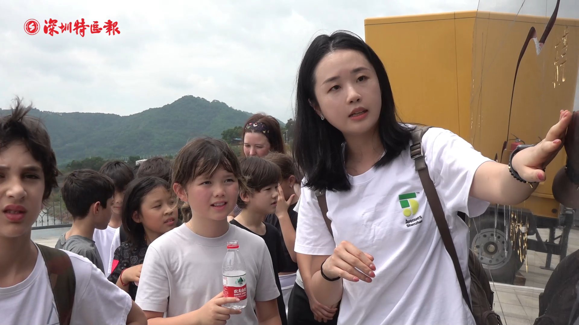 爱文学校中外学子共同走出课堂，实地学习深圳水源故事