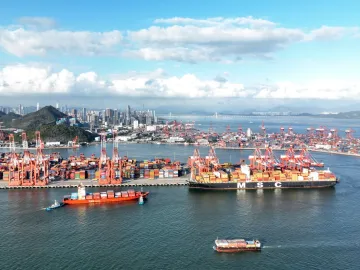 深圳港前5月进出口集装箱吞吐量同比增逾14%