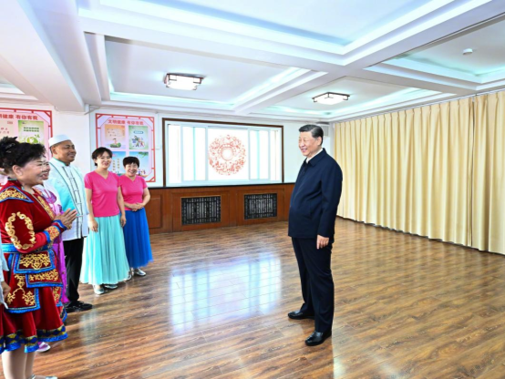 联播＋｜总书记身后这幅画里藏有妙喻
